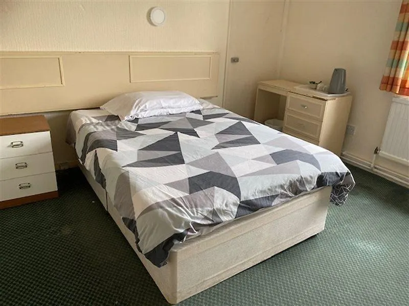 **  Oyo Hotel 346 Manchester United Kingdom
